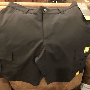 🆕 NWT boys Lee black cargo shorts. Light weight material.